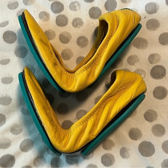 Tieks Mustard Yellow Ballet Flat Shoes Size 6 - Picture 8 of 15